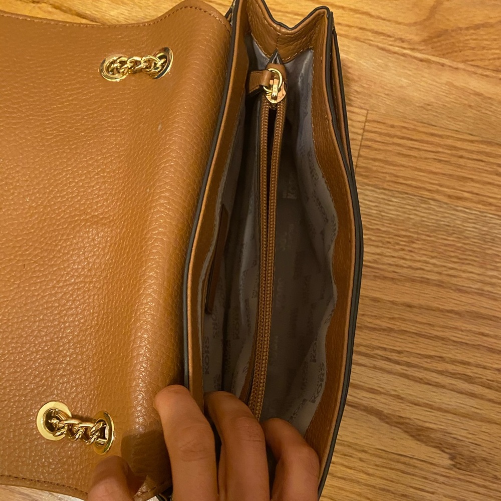 Micheal Kors crossbody